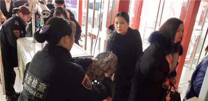皇甲特衛，鄭州保安，鄭州安檢，安檢設備租賃